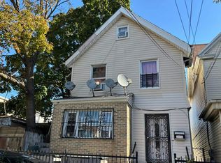 34-11 102nd St, Corona, NY 11368