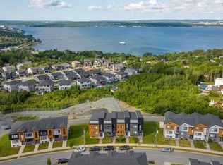 127 Eliza Ritchie Cres, Halifax, NS B3M0K5