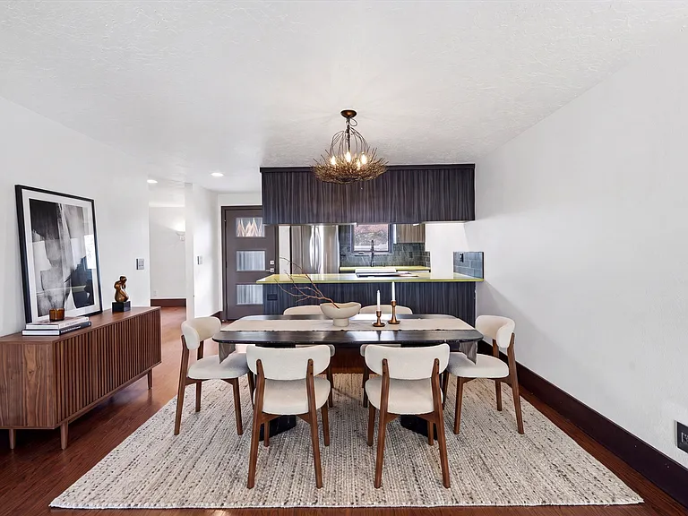 1670 Bellevue St SE — Photo 33