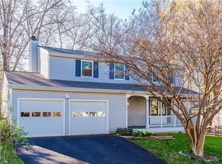 1716 Whitewood Ln, Herndon, VA 20170