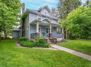 940 Town Line Rd, Lancaster, NY 14086