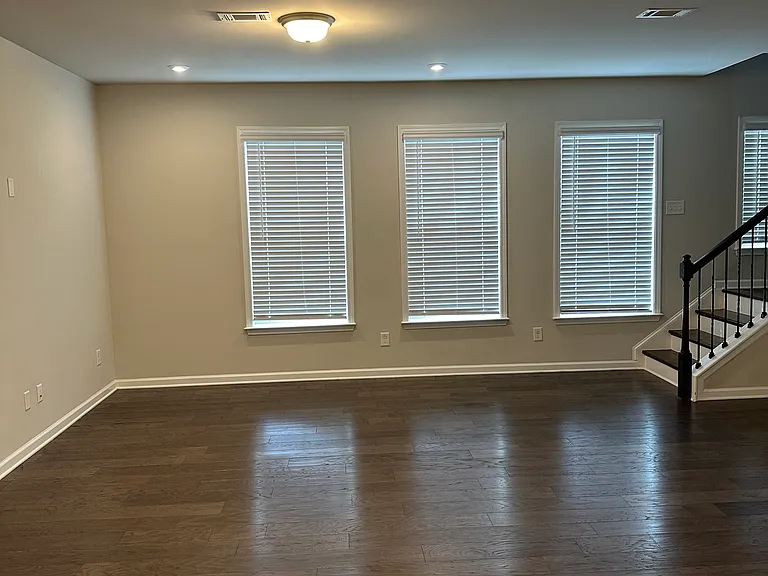 3040 Regal Crown Dr — Photo 5