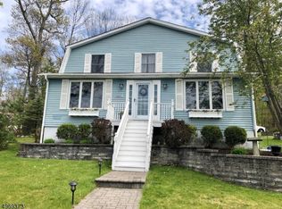51 E Shore Culver Rd, Branchville, NJ 07826