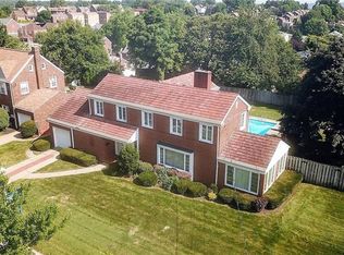 165 Roberta Dr, Homestead, PA