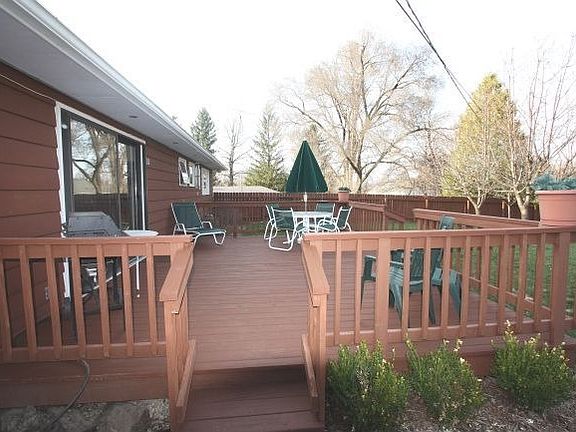 4th image of 626 N Ferry Dr