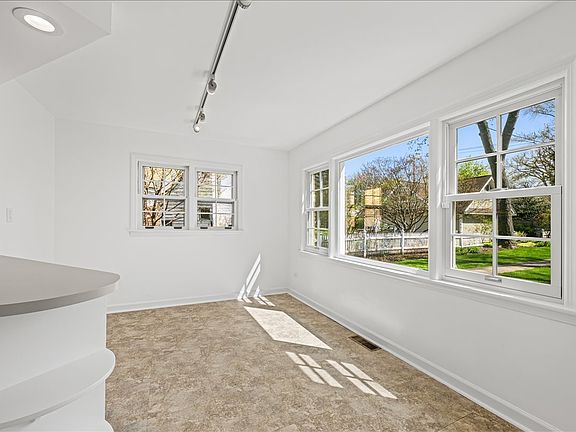 5th image of 134 Park Ave