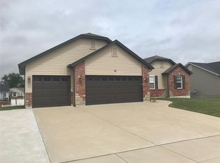 83 Brookshire Creek Dr, Wentzville, MO 63385