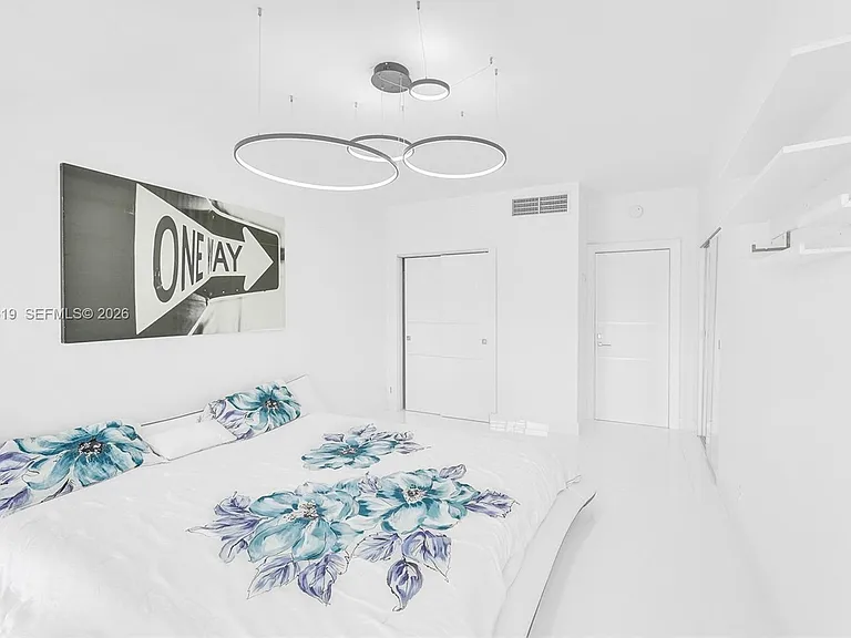 880 NE 69th St #5G — Photo 25