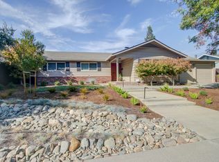 1025 Mount Vernon Dr, Modesto, CA 95350
