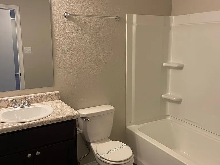 3829 Travers Ln — Photo 13
