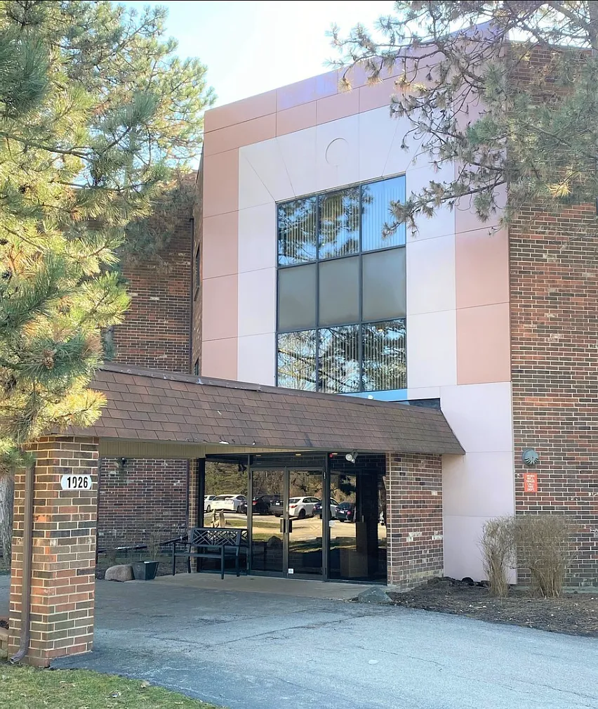2 bed, 1200 sqft, $2,200 — Photo 3