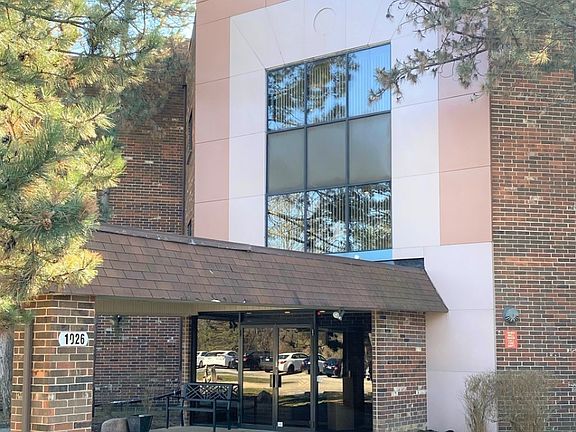 3rd image of 1026 Castilian Ct APT 114