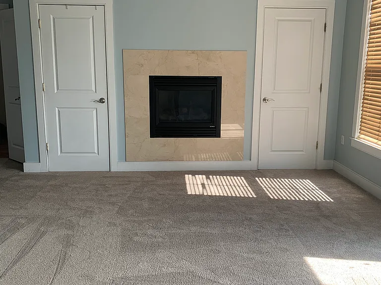 gas fireplace in primary suite (and 2 more closets)