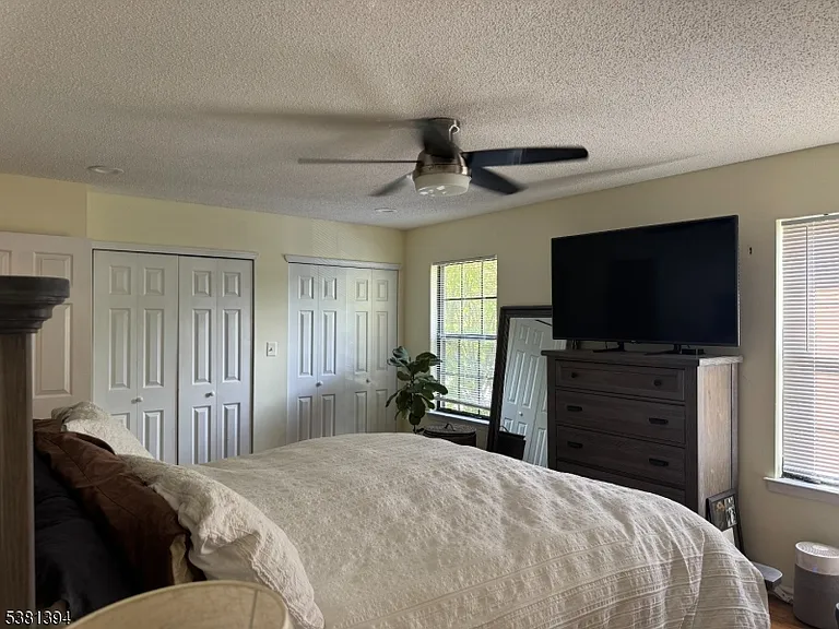 4 Woodward Ln — Photo 16