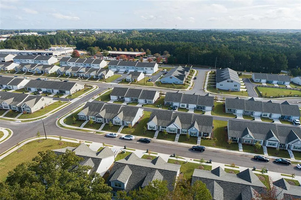 Cottages at Ridge Pointe — Photo 3