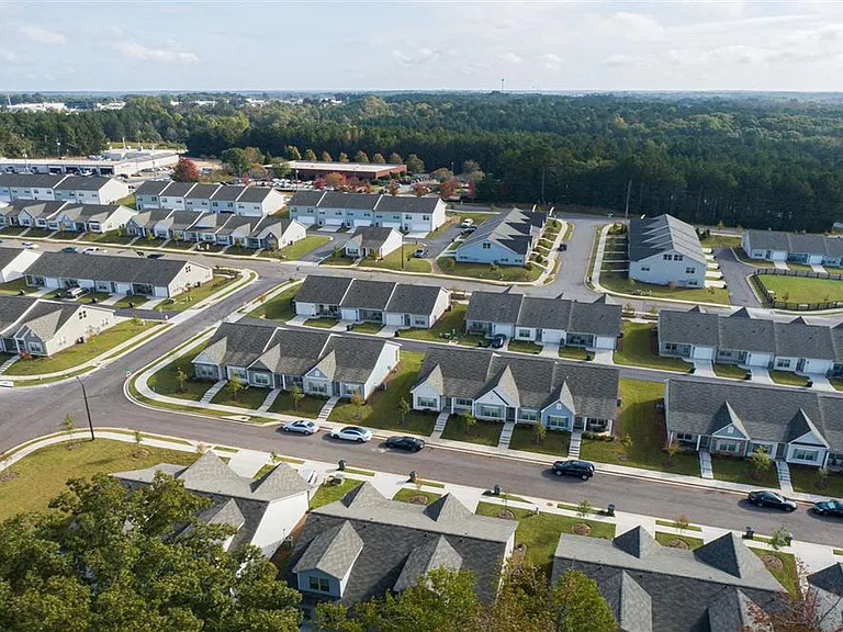 Aerial view of the Cottage at Ridge Pointe Community