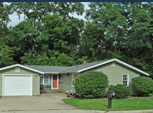 110 James Ct, Allegan, MI 49010