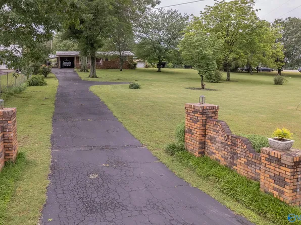 9353 Blue Pond Blvd E, Sylvania, AL 35988