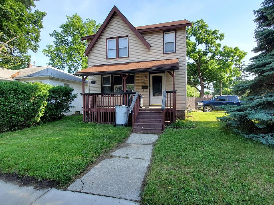 1st image of 306 W Robert Ave