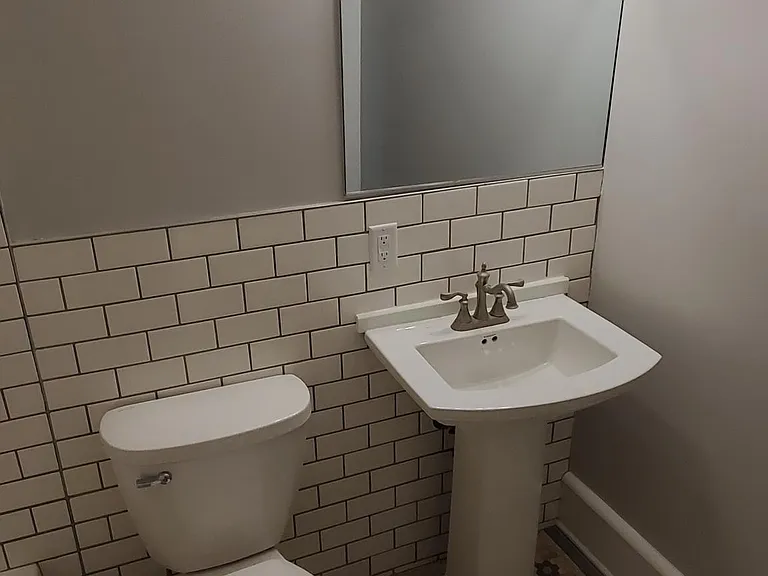650 Cherry St SE #4 — Photo 11
