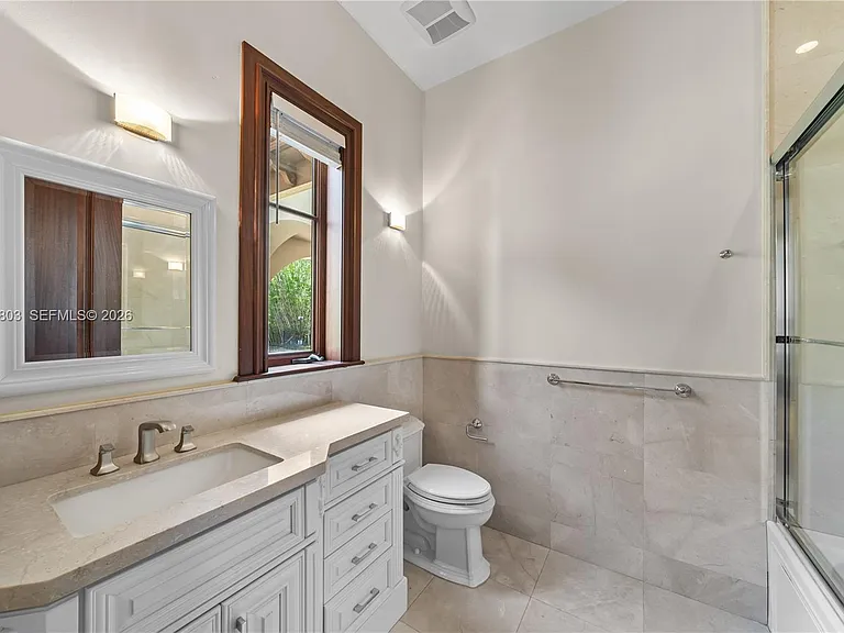 150 Edgewater Dr — Photo 50