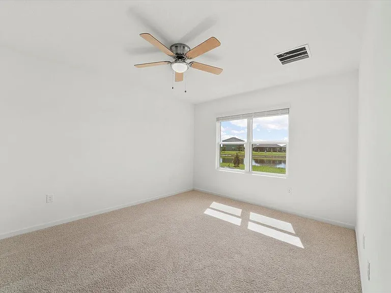 925 Dugan Cir SE — Photo 21