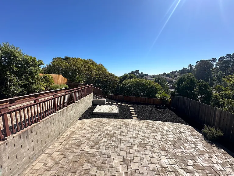 2350 Rosewood Dr — Photo 31