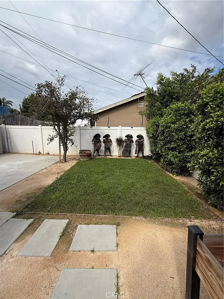 1 bed, 600 sqft, $2,300 — Photo 4
