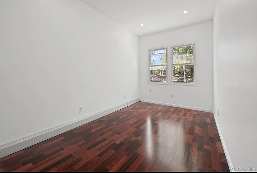 2 bed, 900 sqft, $2,800 — Photo 4