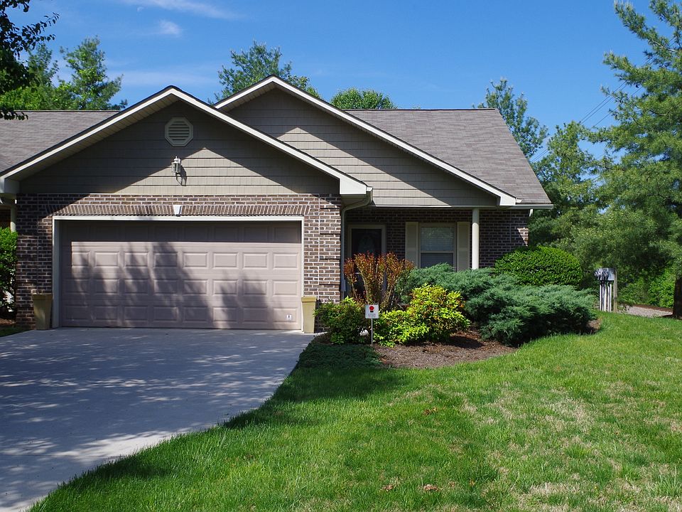 1st image of 903 King Charles Way