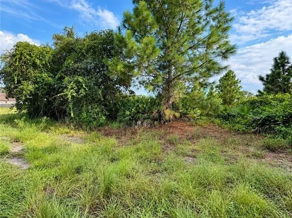 3703 40th St SW, Lehigh Acres, FL 33976