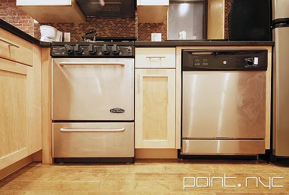 Rented by Point NYC | media 15