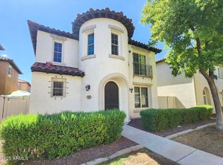 969 S Huish Dr, Gilbert, AZ 85296