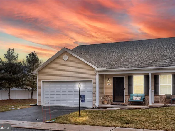 3665 Rye Ct #5, Dover, PA 17315