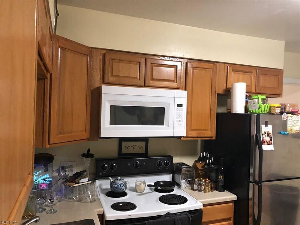 2nd image of 728 Baldwin Ave #B