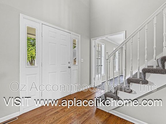 4th image of 11626 Woodward St