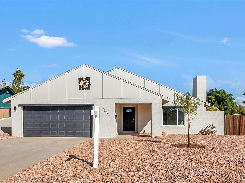 1st image of 2640 E Larkspur Dr