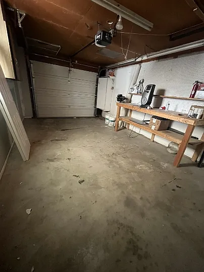 662 Budlong St — Photo 12