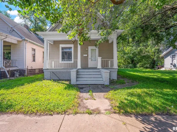 1302 W John H Gwynn Jr Ave, Peoria, IL 61605