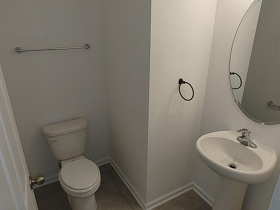 4th image of 44 Barley St