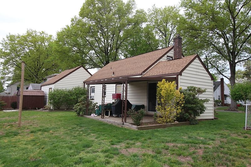 2nd image of 1559 Lambert St