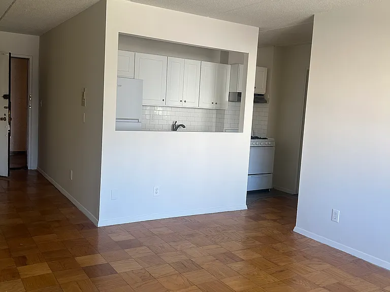 Sweetfield Cir — Photo 5