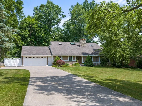 7116 Rose Ann Pkwy, Fort Wayne, IN 46804