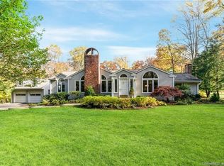 15 Memory Ln, Ridgefield, CT 06877