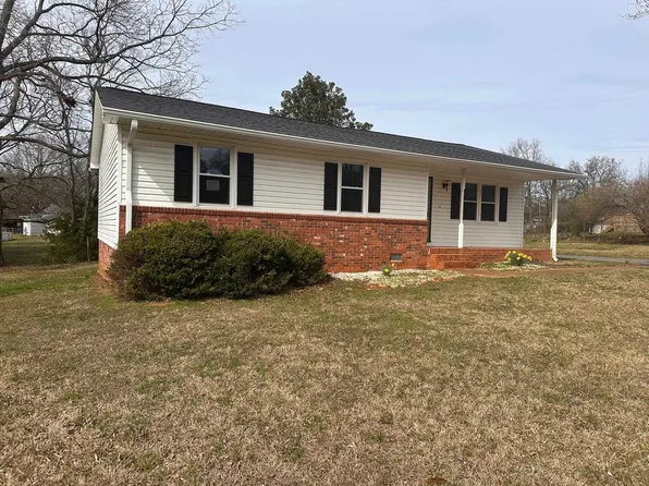360 Sunset Dr, Pacolet, SC 29372