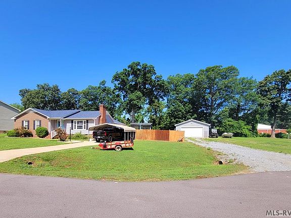 2nd image of 110 Westwood Dr