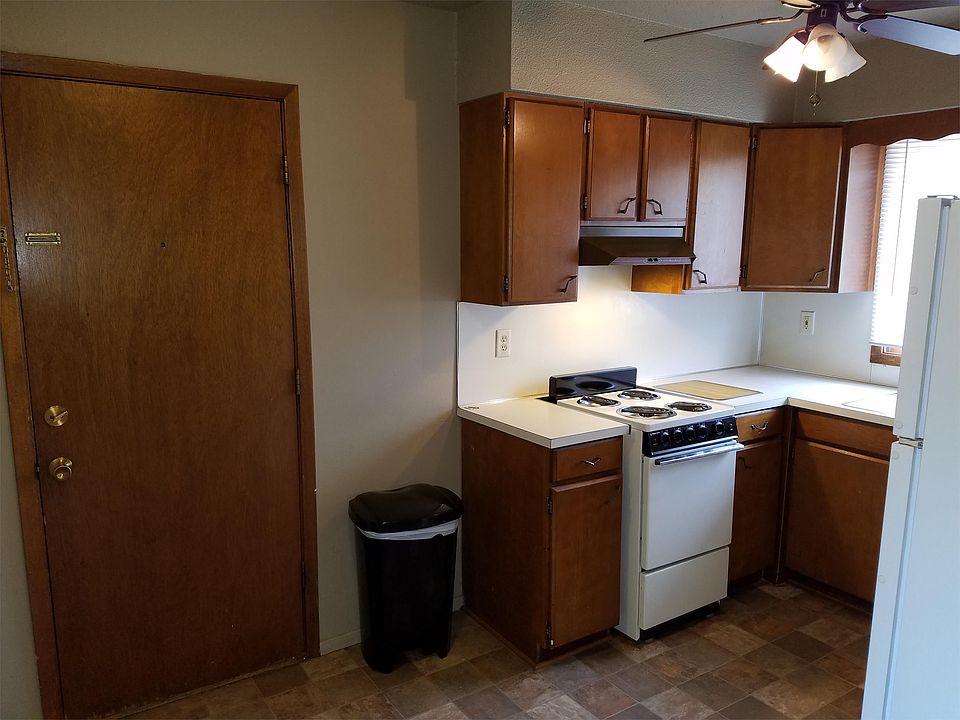 1st image of 2327 W 4th St #4