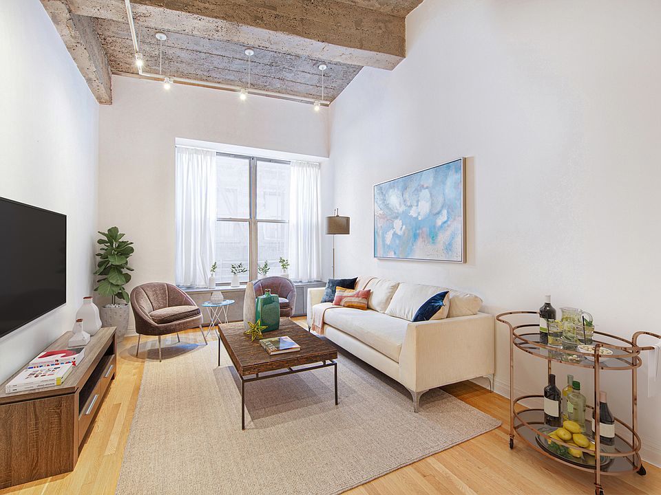 1st image of 419 W 55th St #202