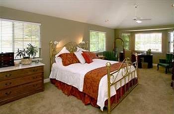 3rd image of 351 Baltusrol Dr
