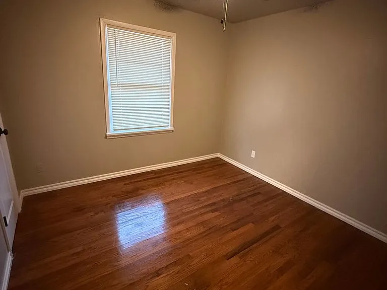 5609 S Rockwood Ave — Photo 13